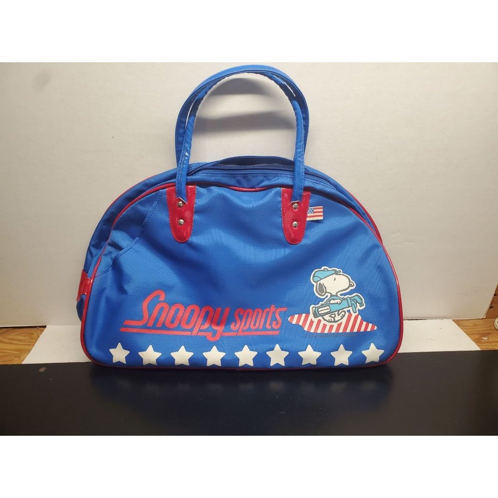 Vintage Butterfly Sports Bag featuring Snoopy as golfer - RARE - Peanuts